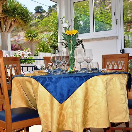Ristorante Mediterraneo Faro ホテル 3*