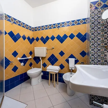 Ristorante Mediterraneo Faro Hotel 3*