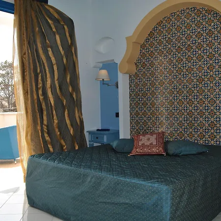 Hotel Ristorante Mediterraneo Faro 3*