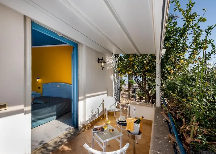 Ristorante Mediterraneo Faro Hotel 3*